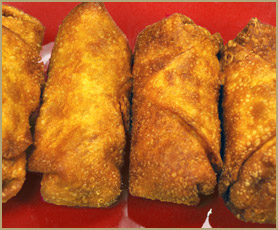 Delicious crispy egg rolls at Chop Suey Hut Chinese Restaurant in Woodstock, IL